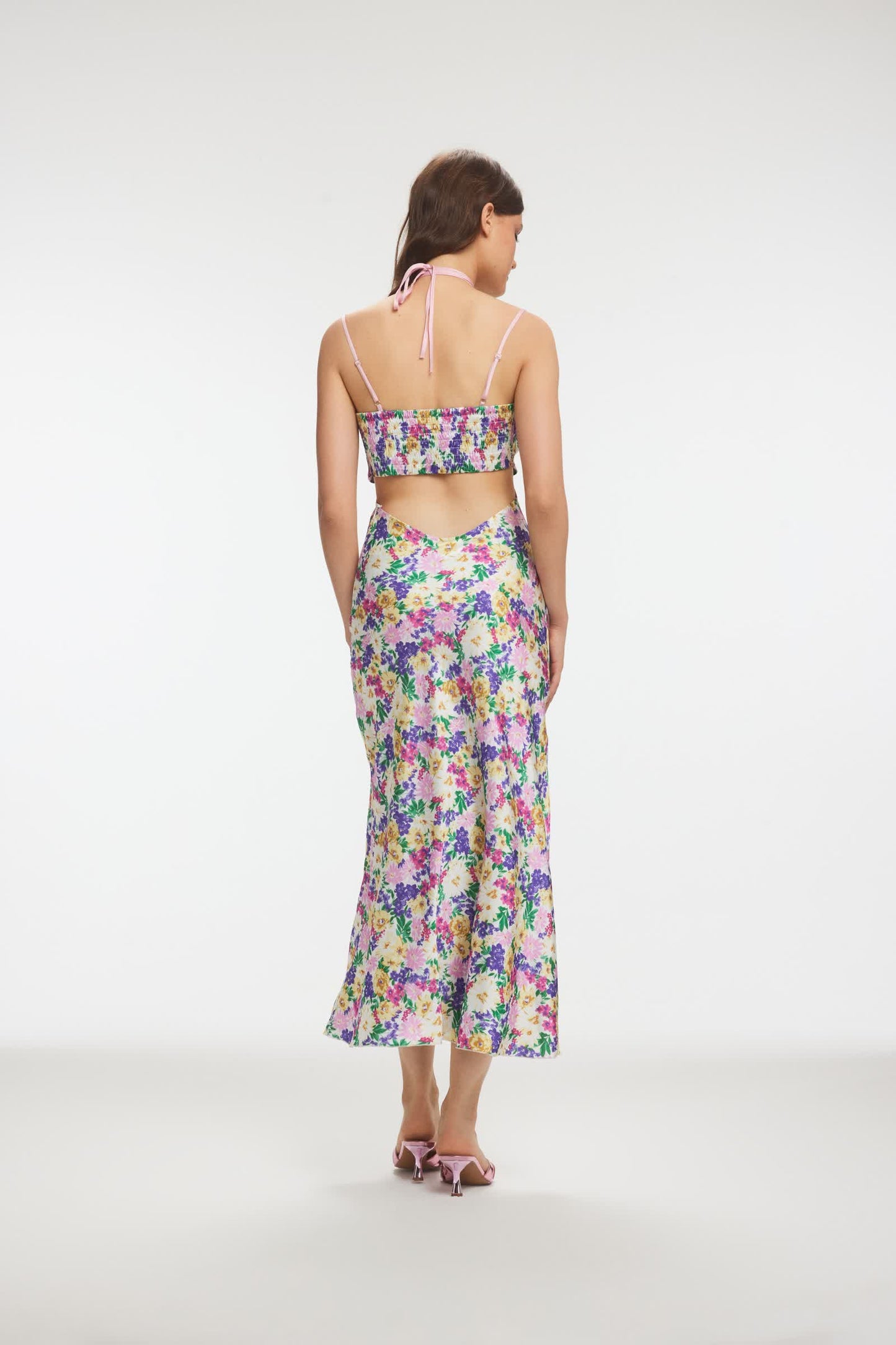 ROWEN Büzgülü Pembe Çiçek Desenli Midi Elbise