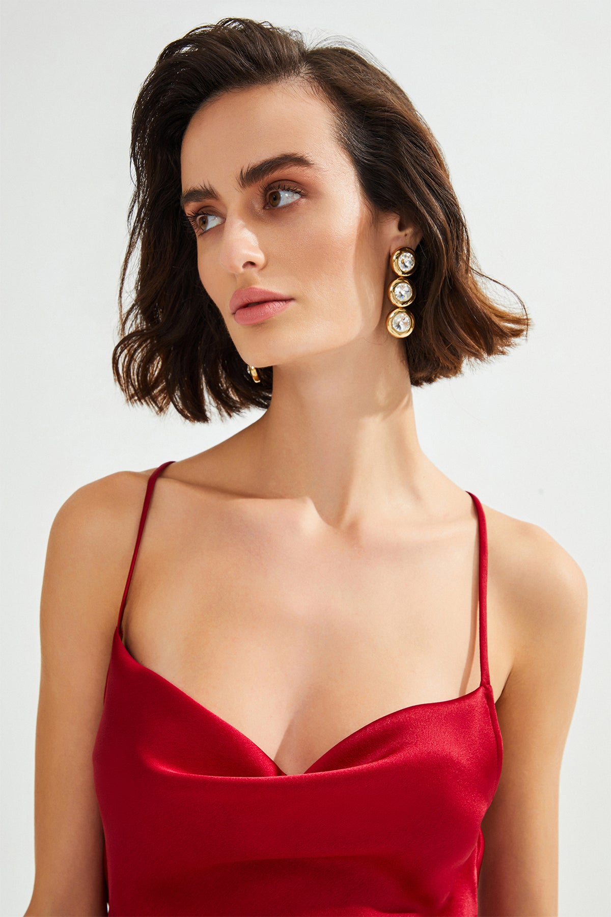 NANCY Sırt Detaylı Mini Saten Kırmızı Elbise